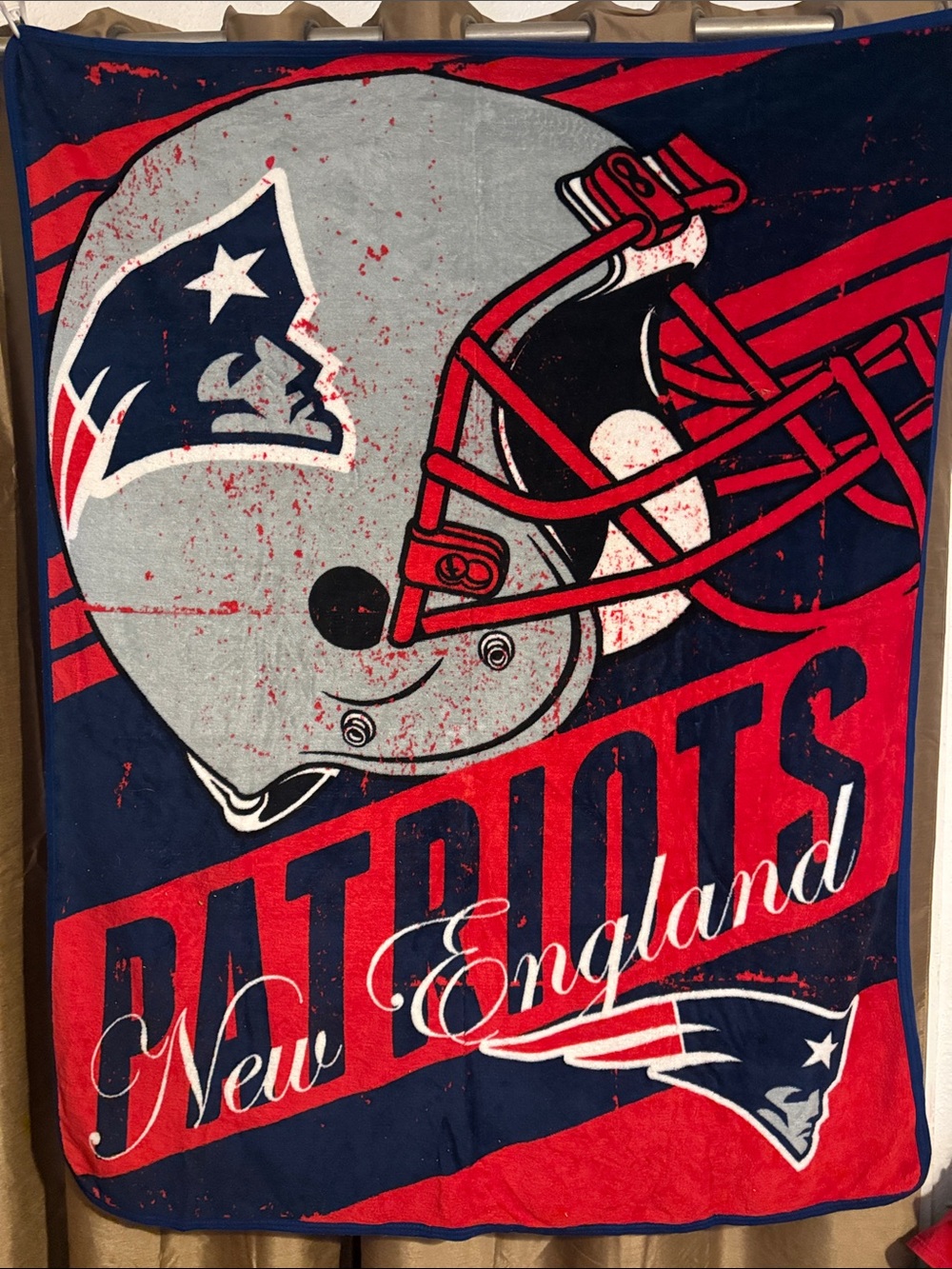 New England Patriots NFL Helmet Tapestry 60 x 80 Northwest  blanket.